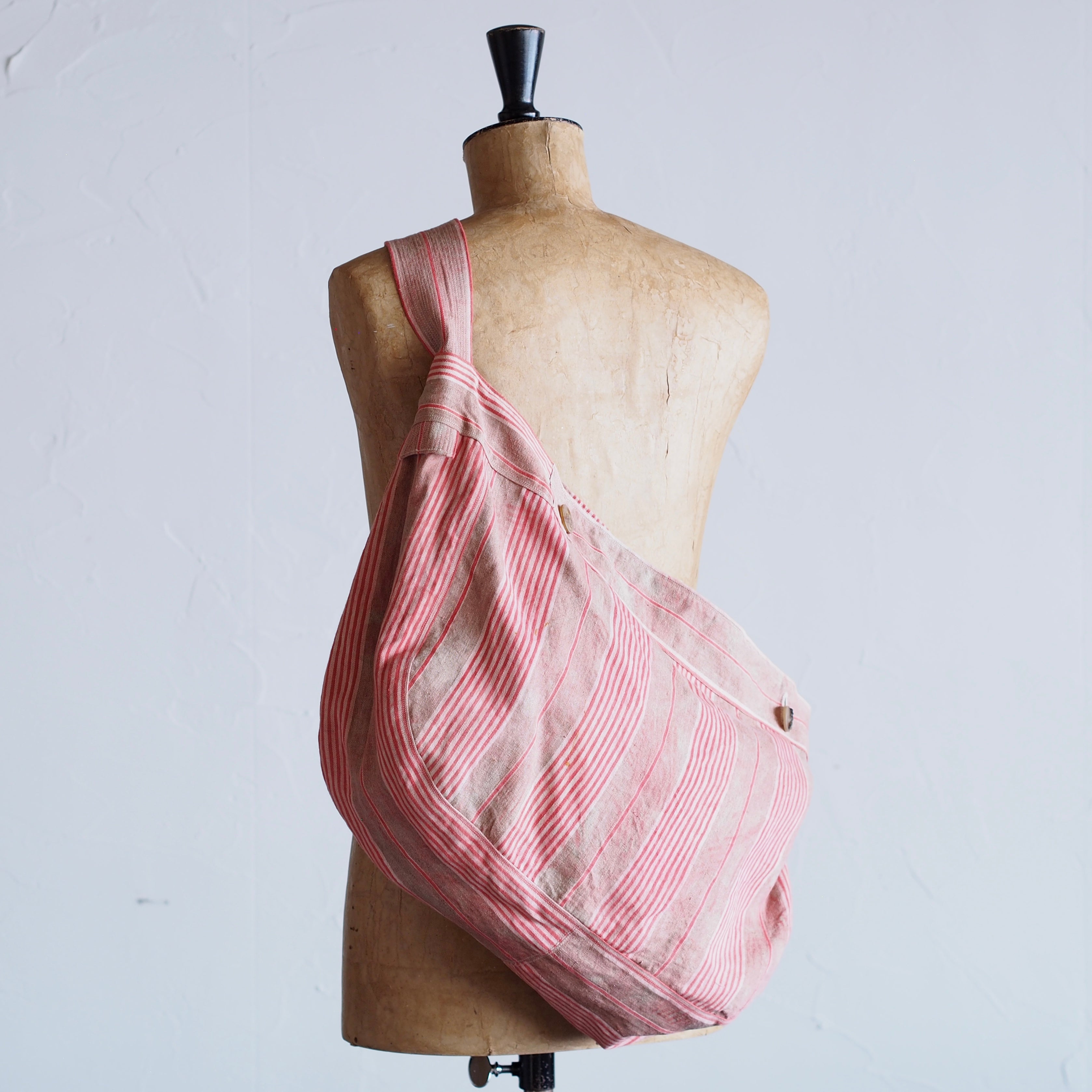 NORA BAG~type newspaper~french old fabric