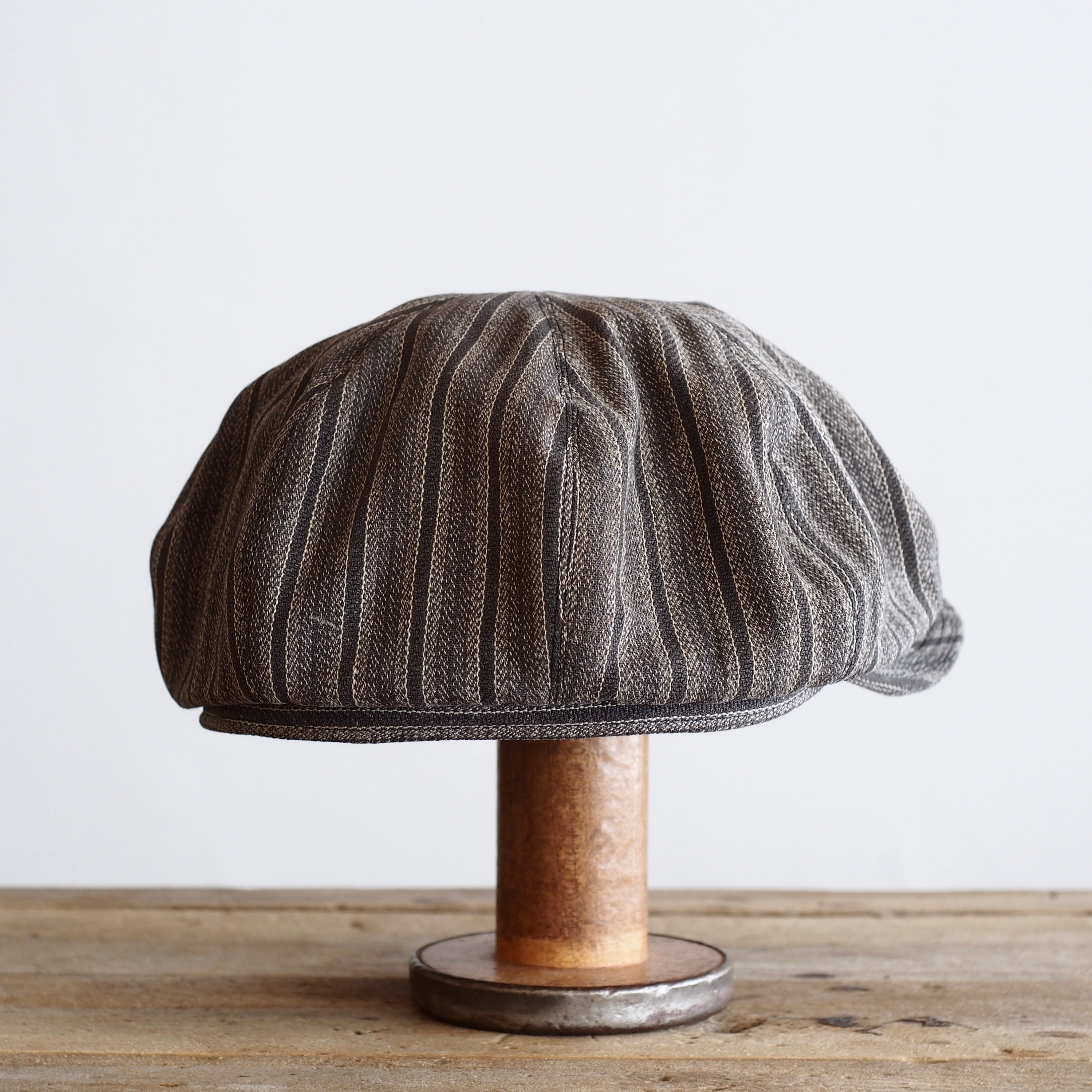 FRENCH VINTAGE FABRIC CAP ~type newsboy~stripe 60