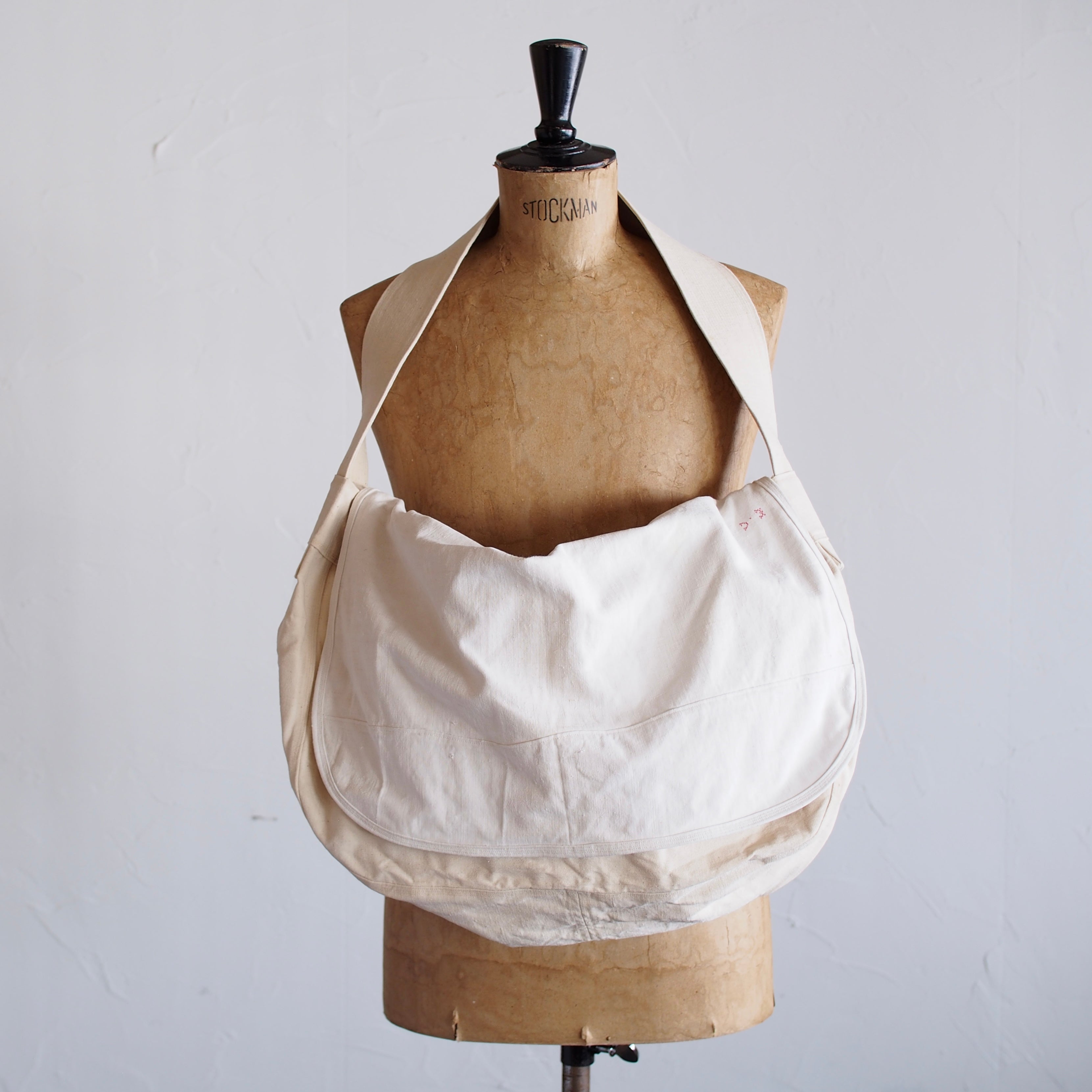 NORA BAG~type newspaper~french old linen fabric