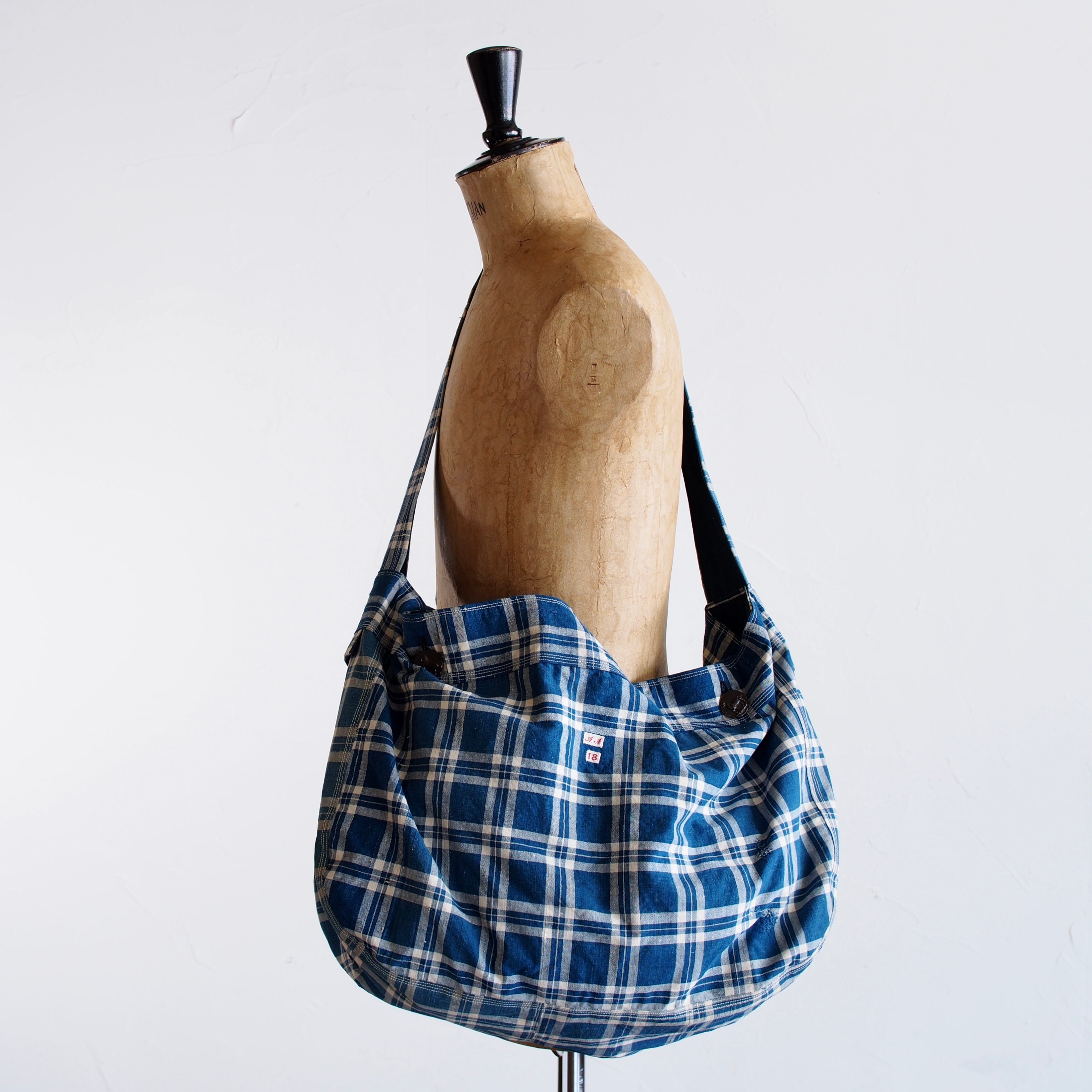 NORA BAG~type newspaper~french old check fabric