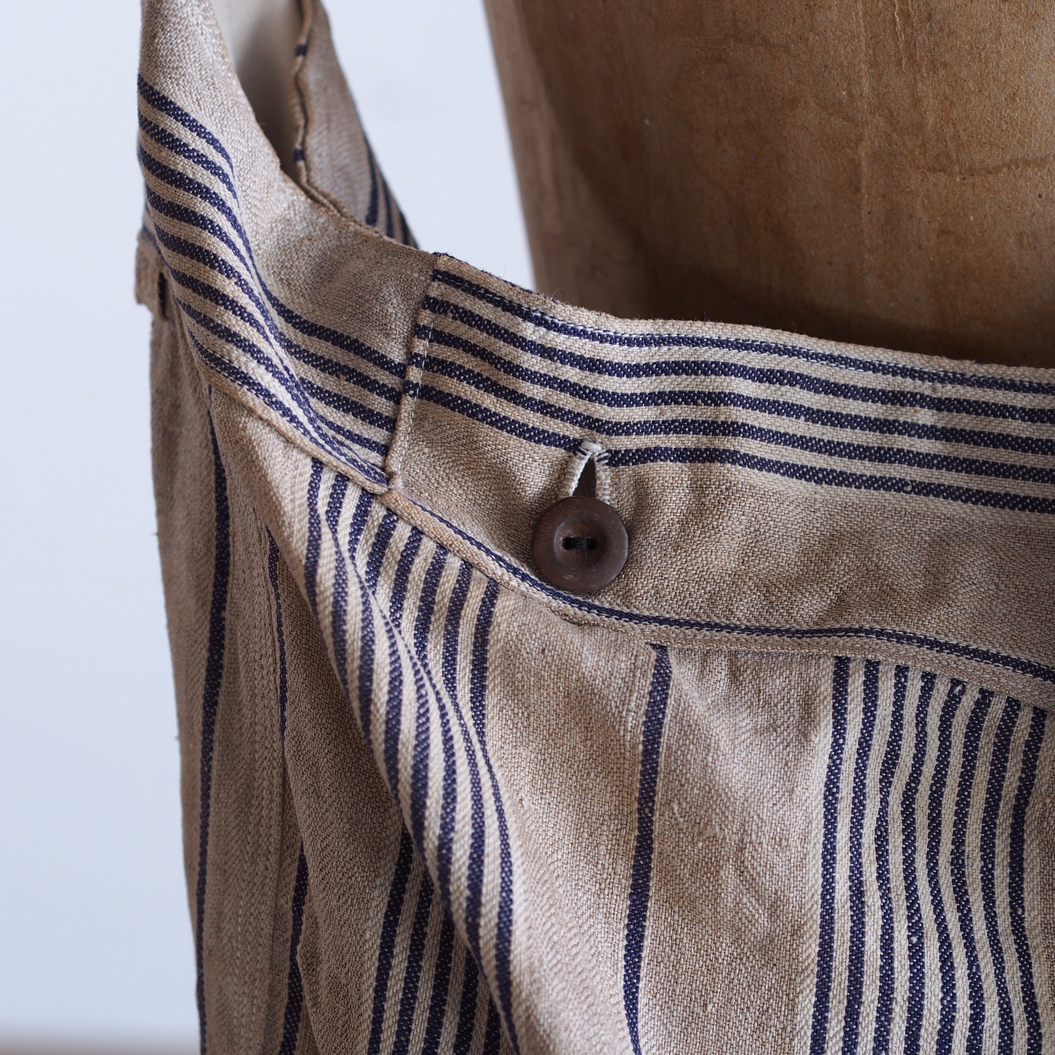 NORA BAG~type newspaper~french old linen fabric