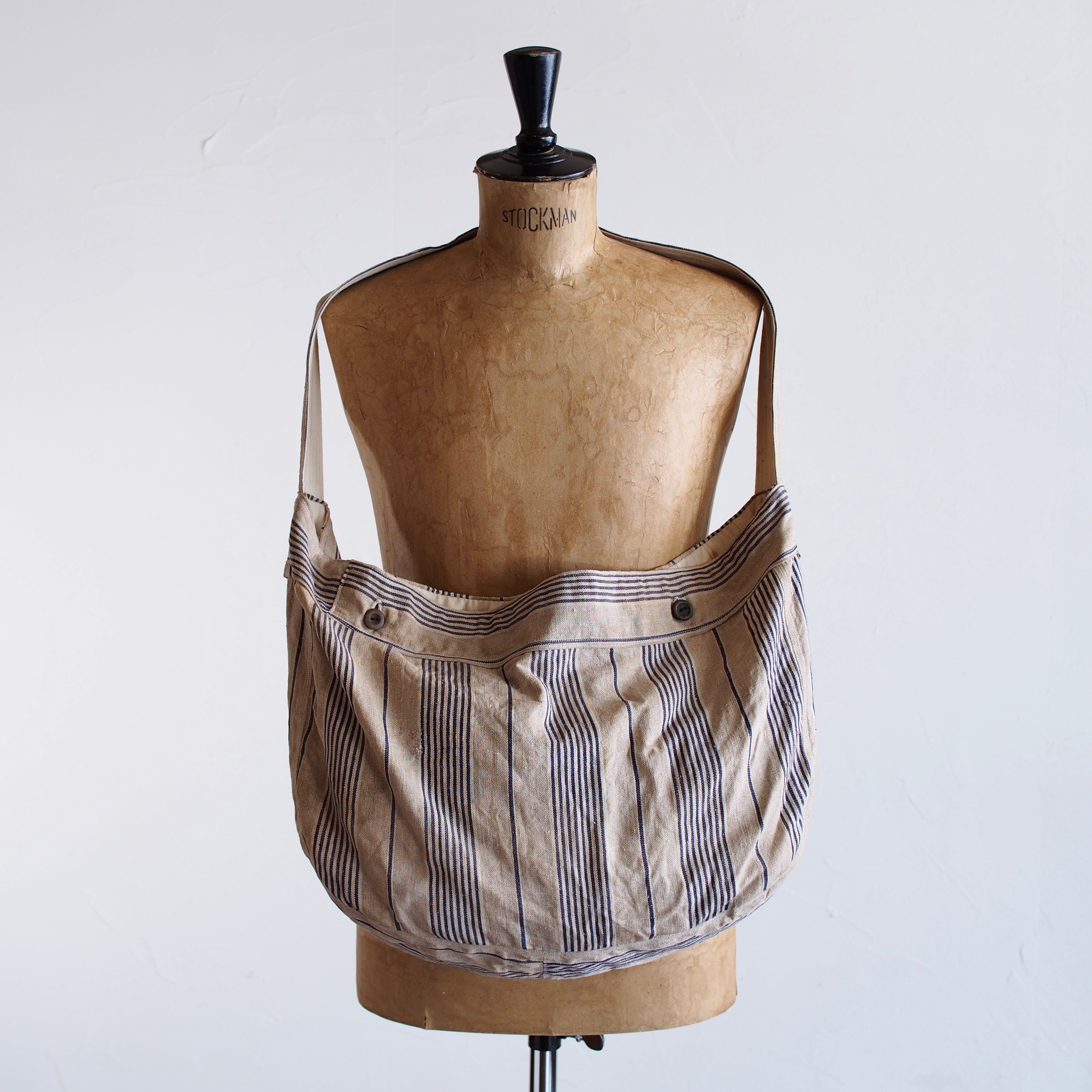 NORA BAG~type newspaper~french old linen fabric