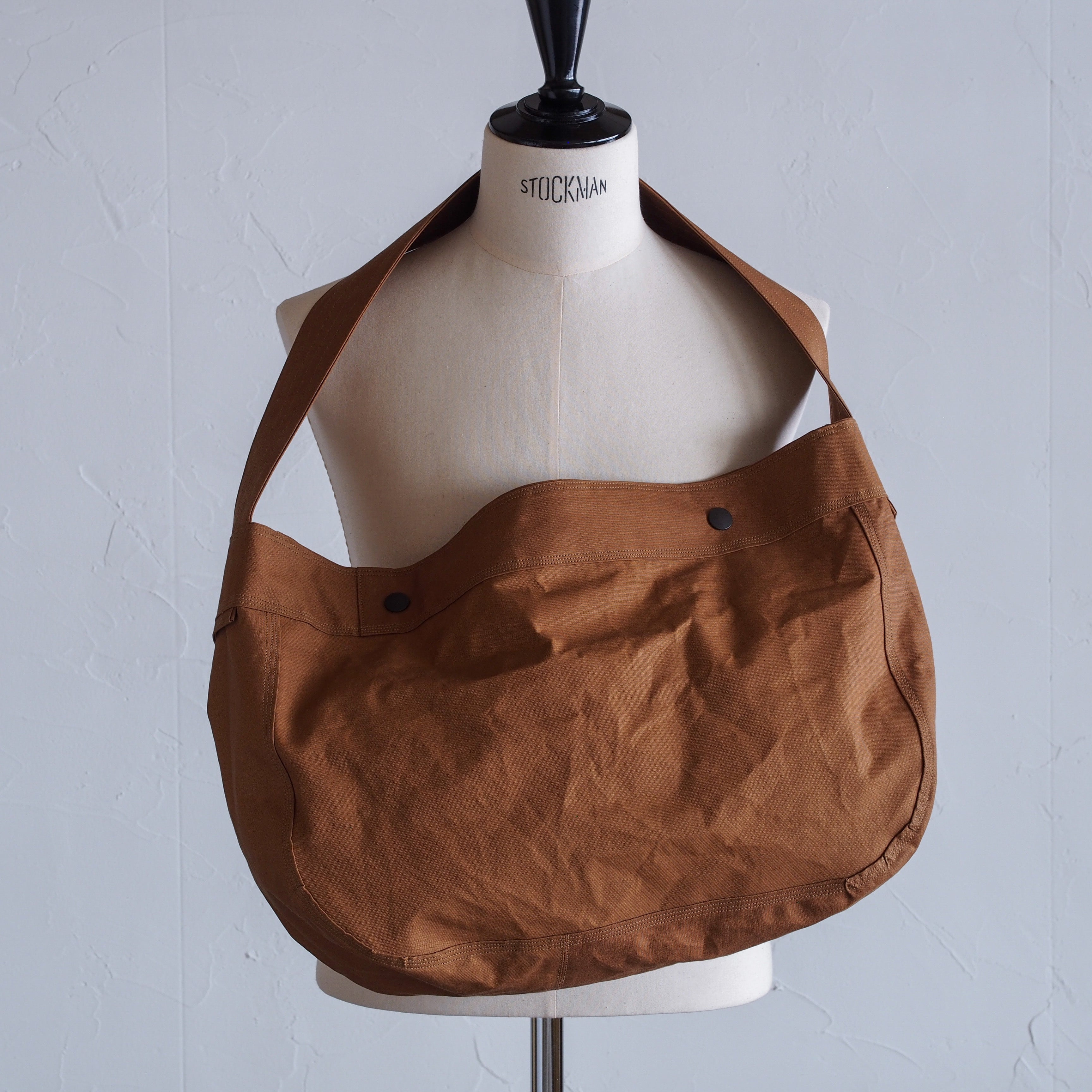 NORA BAG~type newspaper~duck fabric