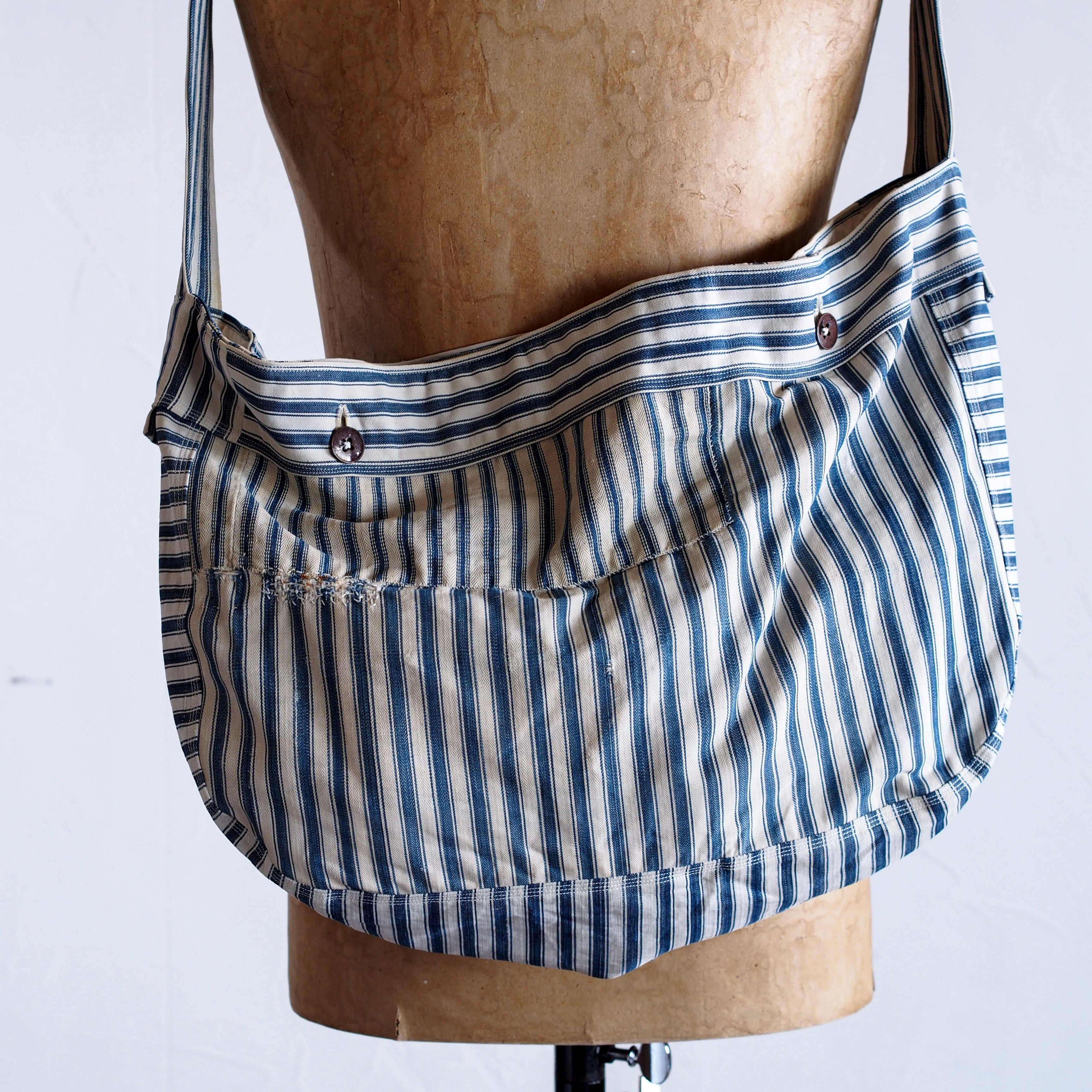 NORA BAG~type newspaper~french old fabric