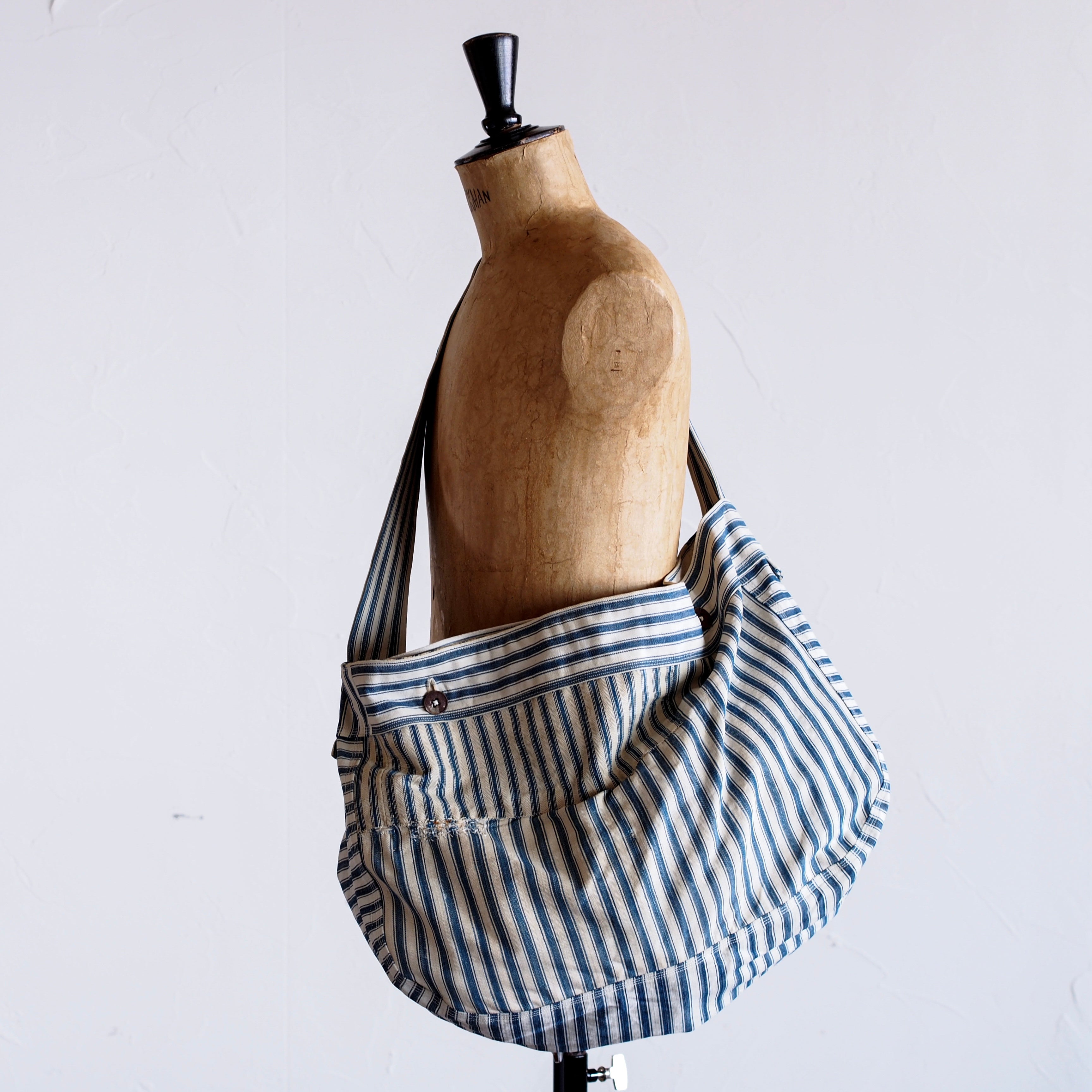 NORA BAG~type newspaper~french old fabric